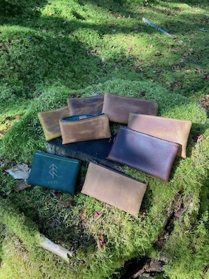 pochettes cuir sans coutures